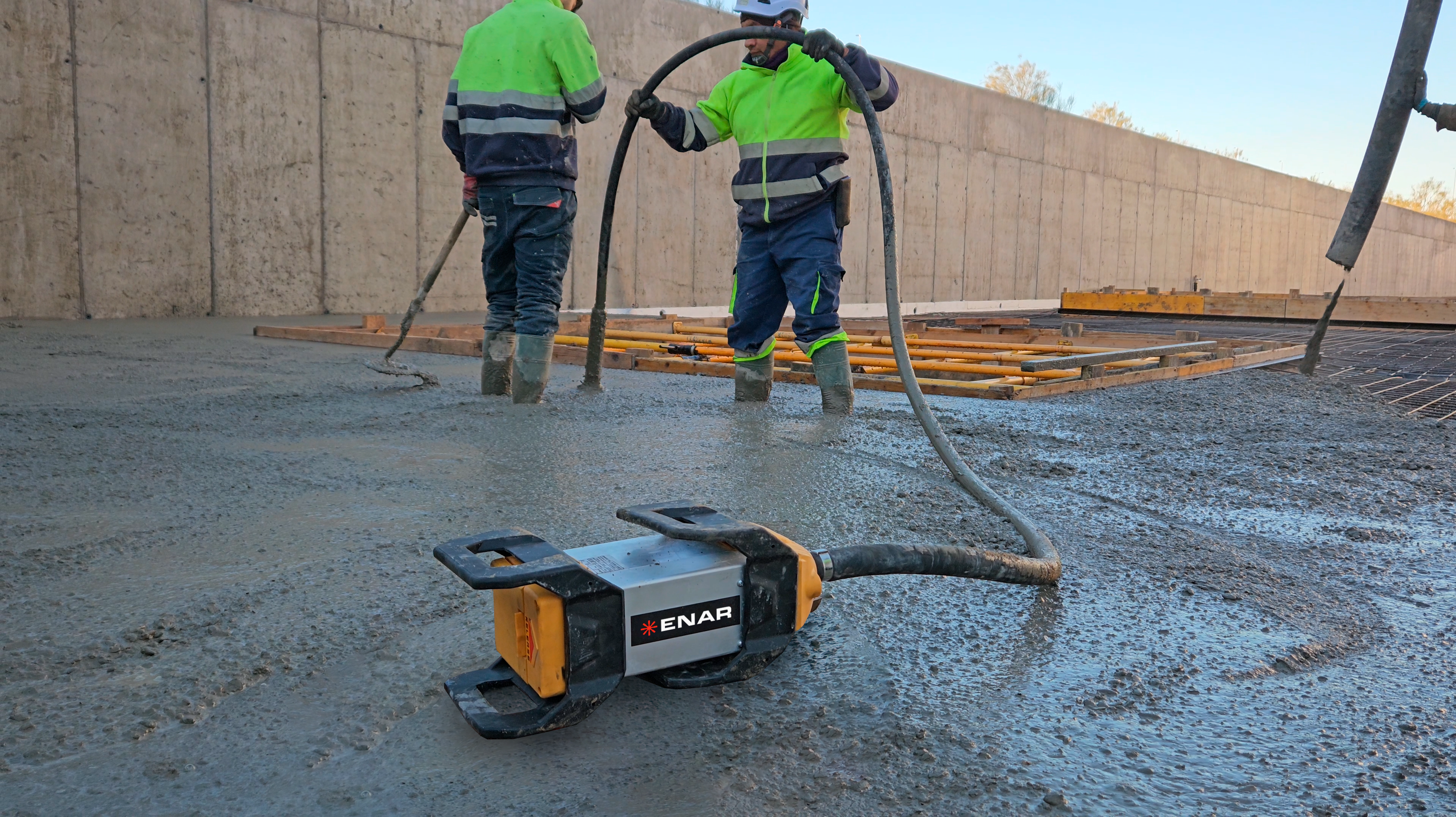 internal vibratory in action