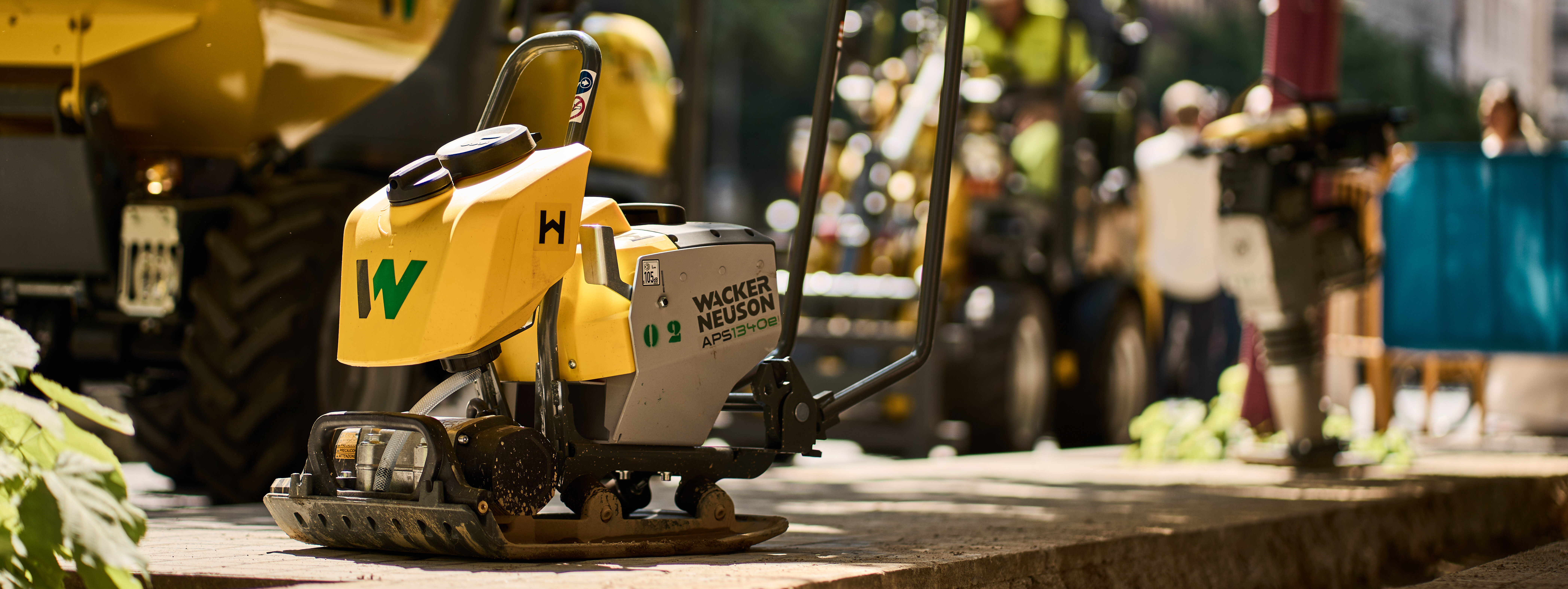 Wacker Neuson E-Rüttelplatte, E-Dumper und E-Bagger