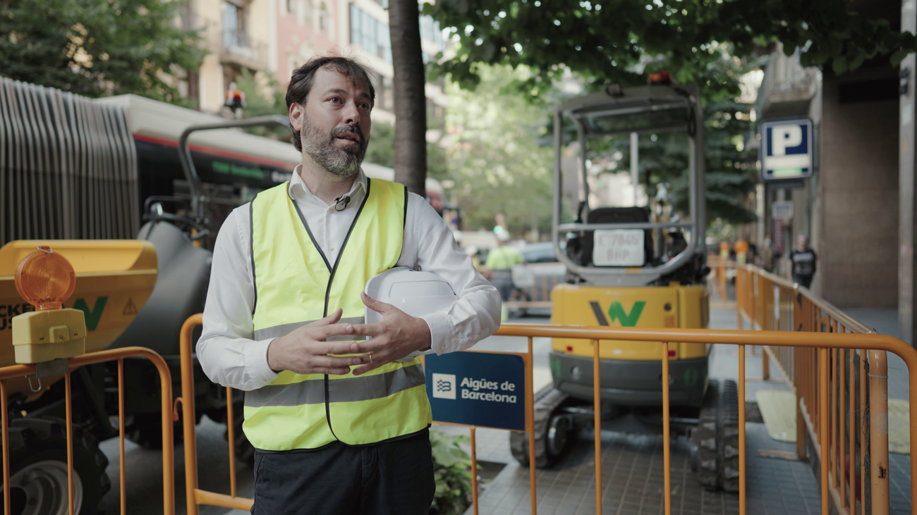 Marc Homs and the Wacker Neuson mini excavator EZ17e
